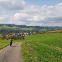Straße nach Aichen