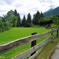 Der Glockner-Radweg vereint eine fantastische und hochalpine Umgebung, hier Nähe Außerfragant.