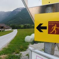 entlang der Sarsteinstraße