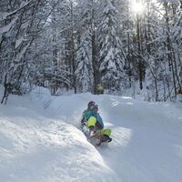 inzell-winter-leute-rodeln-aktiv05_ff