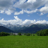 Blick zu den Haller Mauern