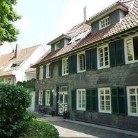 Kirchenrundling Wohnbebauung