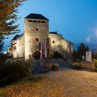 Burg Oberkapfenerg FR: Fotostudio Helmut Reisinger