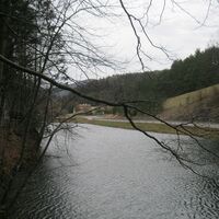 Myrafälle und Hausstein