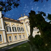 Barockschloss Schielleiten im Apfelland-Stubenbergsee in der Oststeiermark