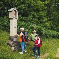 Zahlreiche Marterln säumen den Weg