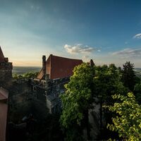 Blick über die Burg Grodziec