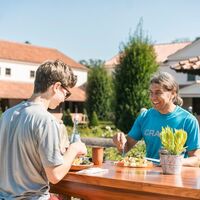 Pause in der Taverne Römische Villa Borg