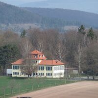 Jagdschloss Fasanerie Hermannsfeld - vom Dachsberg aus nur ein „Katzensprung“