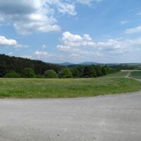 Weg vom Stausee an Kreuzung zum Kalten Loch und Schwickershausen