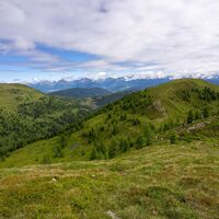 Der Weg nach oben, rasch Höhe gewinnend.jpg