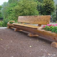 Sitzgelegenheit am Rennsteigstart in Hörschel bei Eisenach