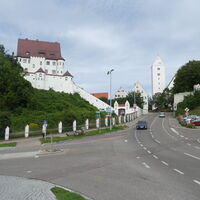 Leipheim - Schloss und Kirche