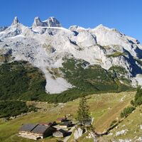 Obere Sporaalpe mit 3 Türme und Durusenfluh