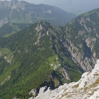 Tiefblick zum Stripsenjochhaus