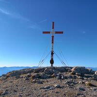Warscheneck Gipfelkreuz - um 10 Uhr noch ohne Leute