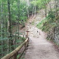 Fussweg zur Kraushöhle