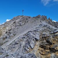 Blick vom Weg zur Karlesspitze zurück zur Wannenspitze