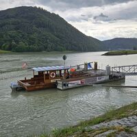 Personen- und Radfähre Grein