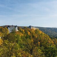 Schloss Schwarzburg mit Zeughaus