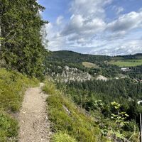Erster Blick nach Breitenstein (Vorsicht hier ist der Pfad a wengerl ausgsetzt)
