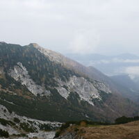 Blick zum Otterriegel, links die Grasflanke steigt man dann zum Sparerriegel auf