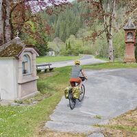 Materl an der Kreuzung unteres Halltal