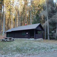 Jagdhütte, Weiterweg gegenüber