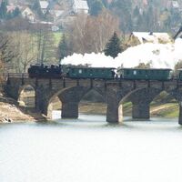 Weißeritztalbahn  dampft über die Malter