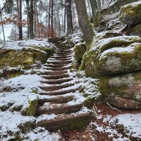 Treppe hoch zur Kanzel-Aussichtsplattform