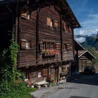Waltensburg im Dorfzentrum