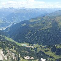 Blick vom Saulakopf ins Rellstal - im Hintergrund Bartholomäberg