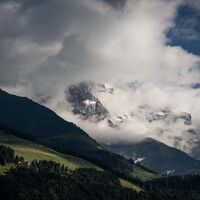 Dents du Midi von Wolken verdeckt