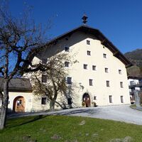 Im Jahr 1921 erwarb die Caritas die Liegenschaft in Hundsdorf. Der Name wurde später auf St, Anton geändert.