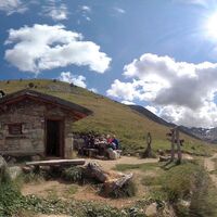 11.7 km Baitel Moton Untestandshütte mit Rastplatz