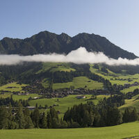 Panoramablick von Neader auf Alpbach.
