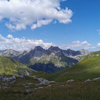 Ausblick hinein in die Lechtaler Alpen