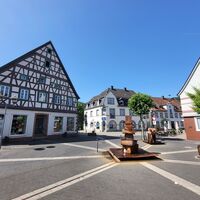 Dr. Johann-Peter-Frank-Platz