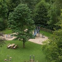 Mehrgenerationen-Spielplatz bei Lenne