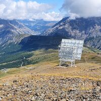 Antenne mit Blick auf die Lines, die Hütte Camanel und den Lago di Livigno