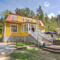 Enonsaari, Café Siesta