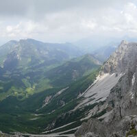 Freiberg und Hochobir mit den Ausläufern des Hauptkamms