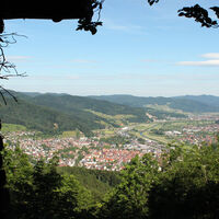 Blick von der Sandhaasen-Hütte ins Kinzigtal