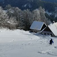 Zurück beim Hof Podhočar (1090 m).