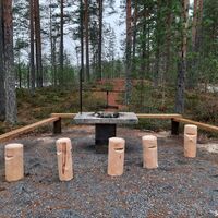 Getrennter Feuerplatz am Harjujärvi
