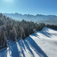 der Weg zwischen dem Enterhof und Durrahof