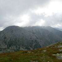 Hirschkarlgrat und der Hochreichart im Nebel