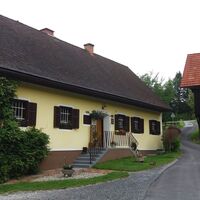 Höhenwanderung_Hochtregister_Berg_Bauernhof