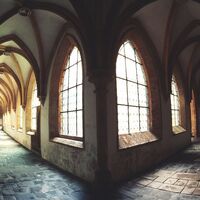 Kreuzgang im Stift Neuberg