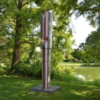 Kunstwerk von Gerlinde Beck: Lichtfugenstele, Kunstüberall in Salzgitter